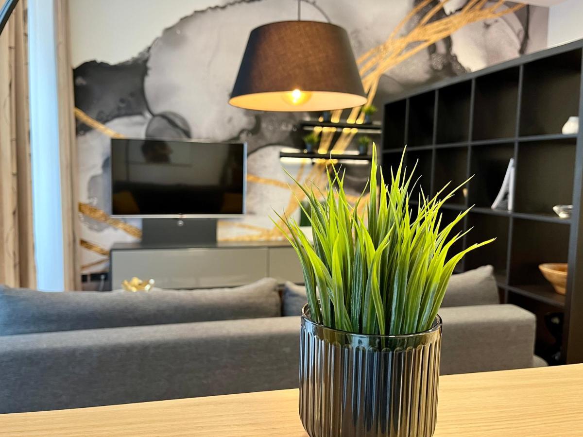 וינה Street Living Hotel - Apartments מראה חיצוני תמונה