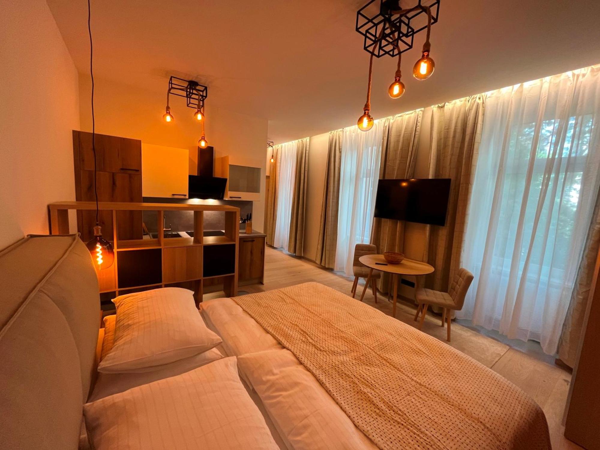 וינה Street Living Hotel - Apartments מראה חיצוני תמונה
