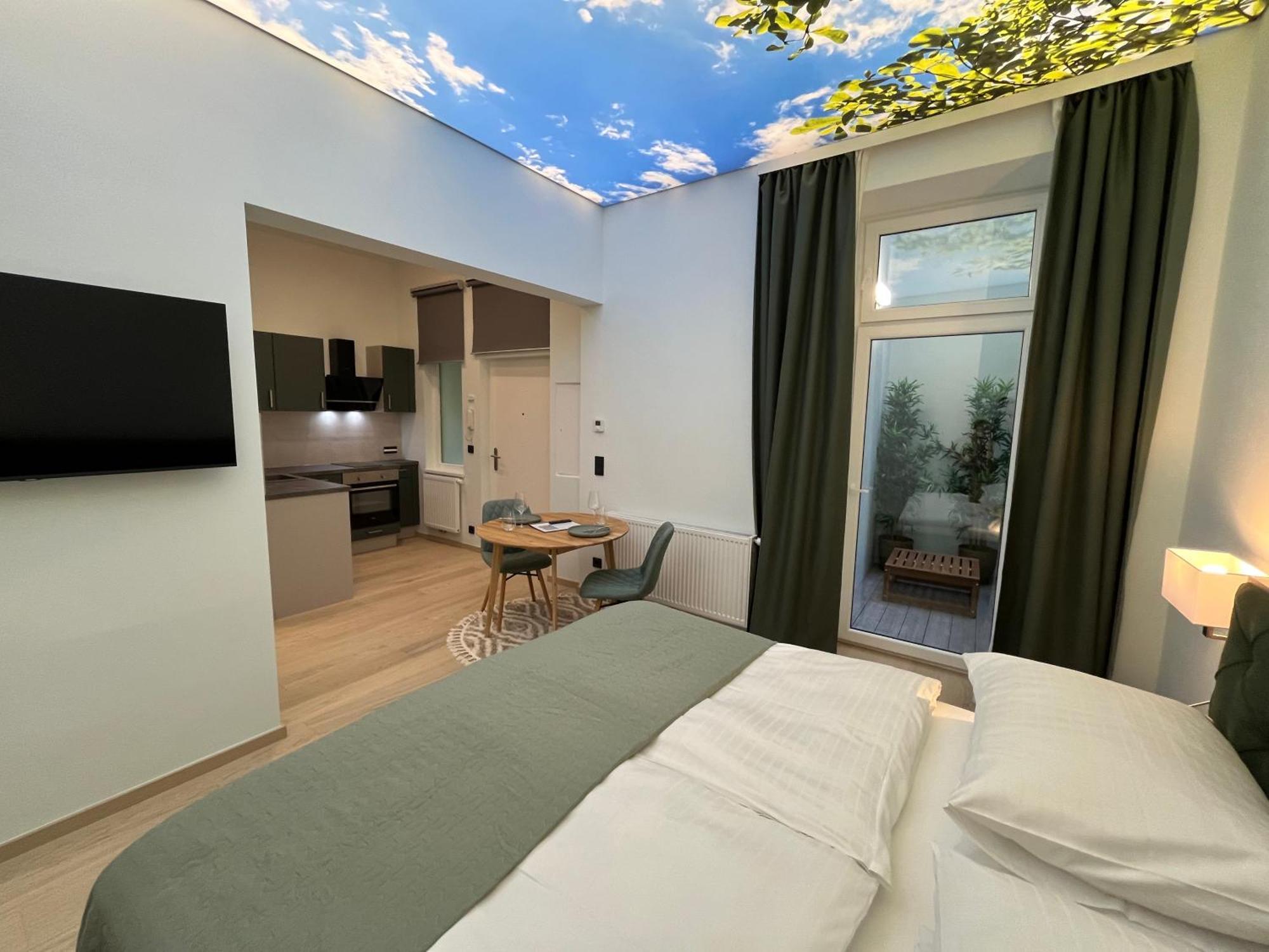 וינה Street Living Hotel - Apartments מראה חיצוני תמונה